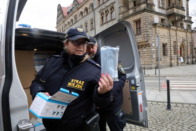 Od 28 marca nikt - poza placówkami ochrony zdrowia - nie może od nas żądać założenia maseczki