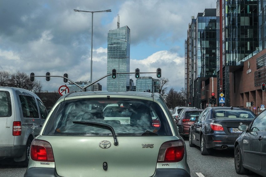 Po ograniczeniu prędkości na głównej arterii Gdańska, dwa...