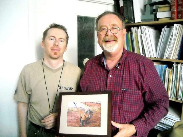 Tomek Singer z Peterem Dodsonem, światowej sławy znawcą dinozaurów rogatych