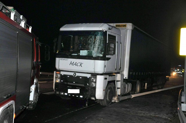 Na miejscu środowej kolizji w Słupi w powiecie buskim.