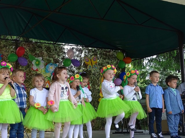 Podopieczni Przedszkola Samorządwego w Policznie często biorą udział w różnych wydarzeniach organizowanych przez szkołę.