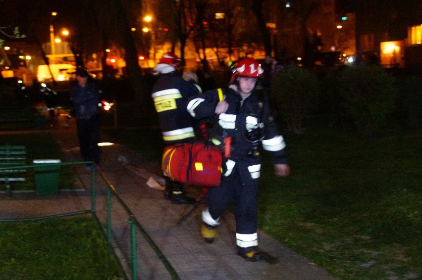 Jedna osoba poszkodowana w pożarze przy Wojska Polskiego [FOTO]