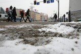 Śnieg i śnieg z deszczem we Wrocławiu. Jak długo popada?