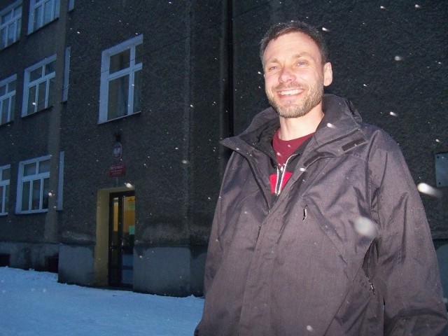 Tomek jest pierwszym Czechem i pierwszym cudzoziemcem, który wystąpił w konkursie na stanowisko dyrektora polskiej szkoły.