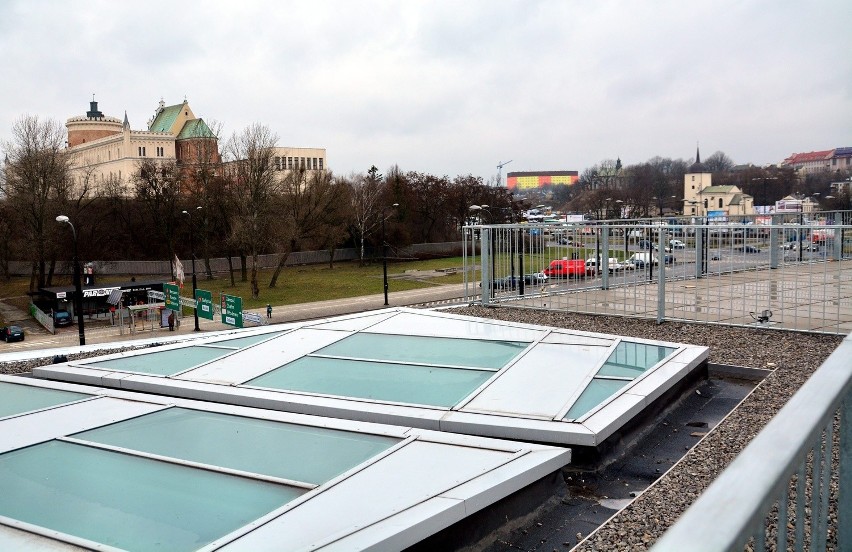 Tarasy Zamkowe w Lublinie: Budowa na ostatniej prostej. Otwarcie w marcu (ZDJĘCIA, WIDEO)