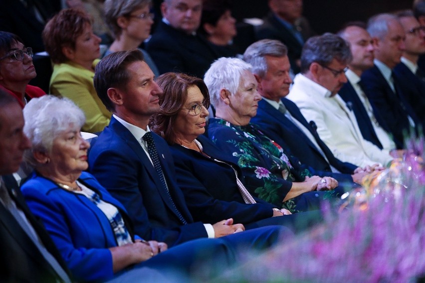 70-lecie Zachodniopomorskiego Centrum Doskonalenia Nauczycieli w Szczecinie. Zasłużeni dla oświaty otrzymali medale [ZDJĘCIA]