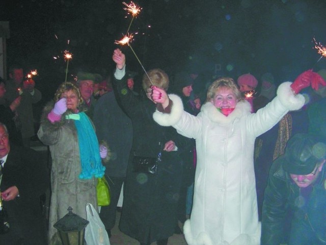 Setki osób witać będą Nowy Rok na balach i imprezach plenerowych pod puszczańskim niebem