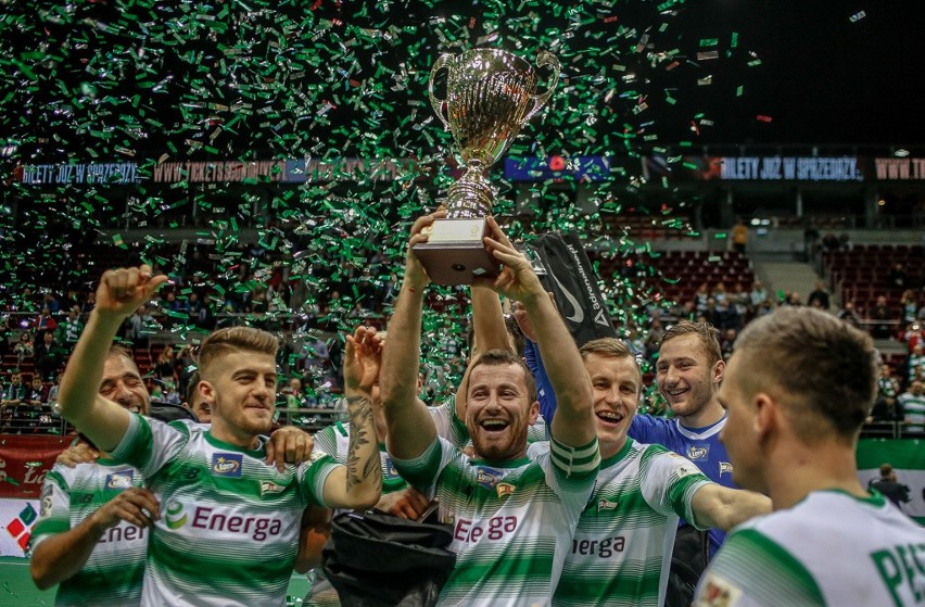 Lechia Gdańsk wygrała Amber Cup! Biało-zieloni lepsi w finale od Śląska Wrocław w karnych [ZDJĘCIA]