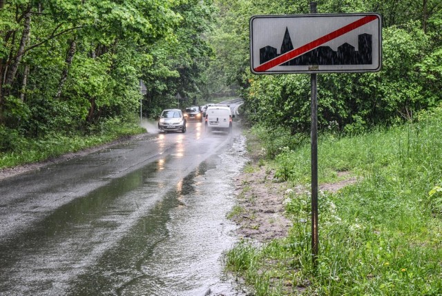 Ścieżka rowerowa na ul. Sudeckiej nie jest na liście najbliższych priorytet&oacute;w.