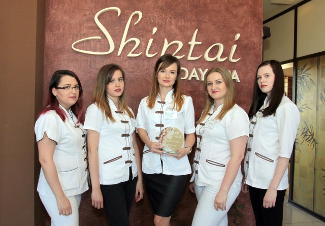 Edyta Kluś, właścicielka Shintai Day SPA przy ulicy Słowackiego 210 w Radomiu podkreśla, że nagroda jest zasługą całego zespołu. Aby sprostać najwyższym wymaganiom, biorą udział w różnych kursach i szkoleniach, uczestniczą także w polskich i zagranicznych targach kosmetycznych.