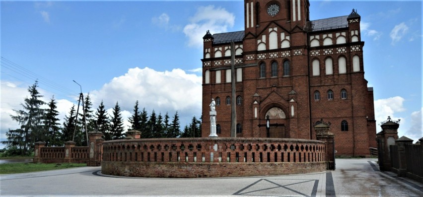 Powiat wysokomazowiecki. Kościół parafialny p.w. Zmartwychwstania Pańskiego w Kuczynie wpisany do rejestru zabytków