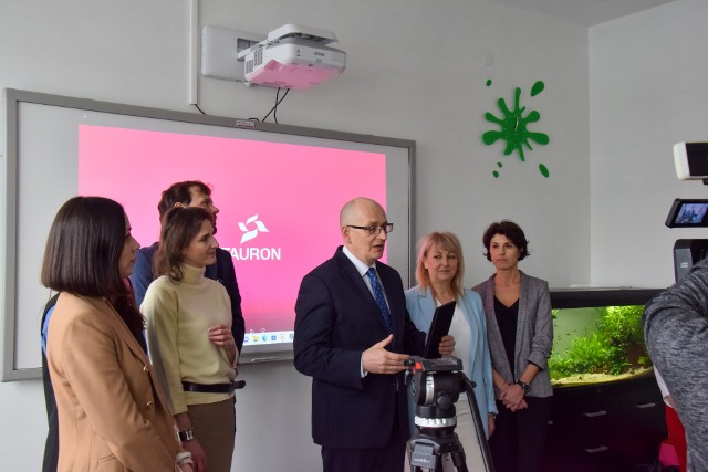 Dzięki udziałowi w I edycji programu Zielone Laboratoria Taurona zmodernizowano salę lekcyjną m.in. w Szkole Podstawowej nr 14 w Gliwicach. 21 marca zainaugurowano II edycję projektu.