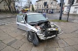 Wypadek przy ul. Gdańskiej! Skoda wjechała na czerwonym [zdjęcia]