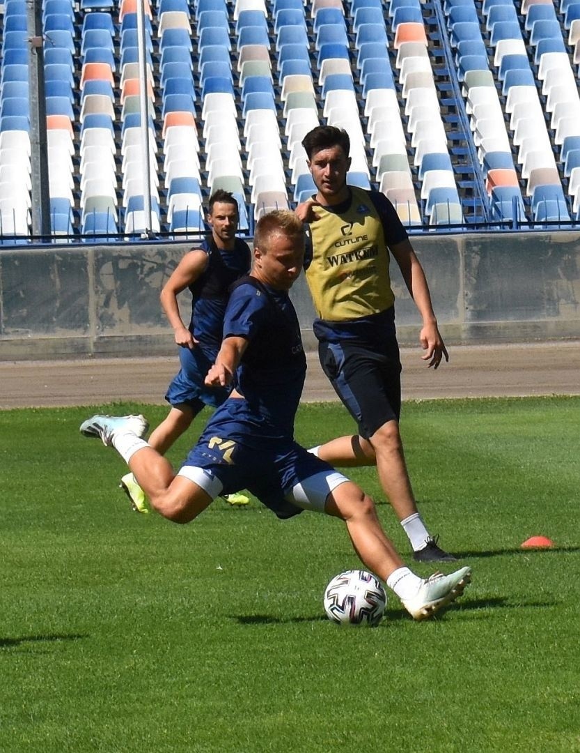 Piłka nożna. Pierwszy trening Stali Rzeszów. Były nowe twarze [ZDJĘCIA]