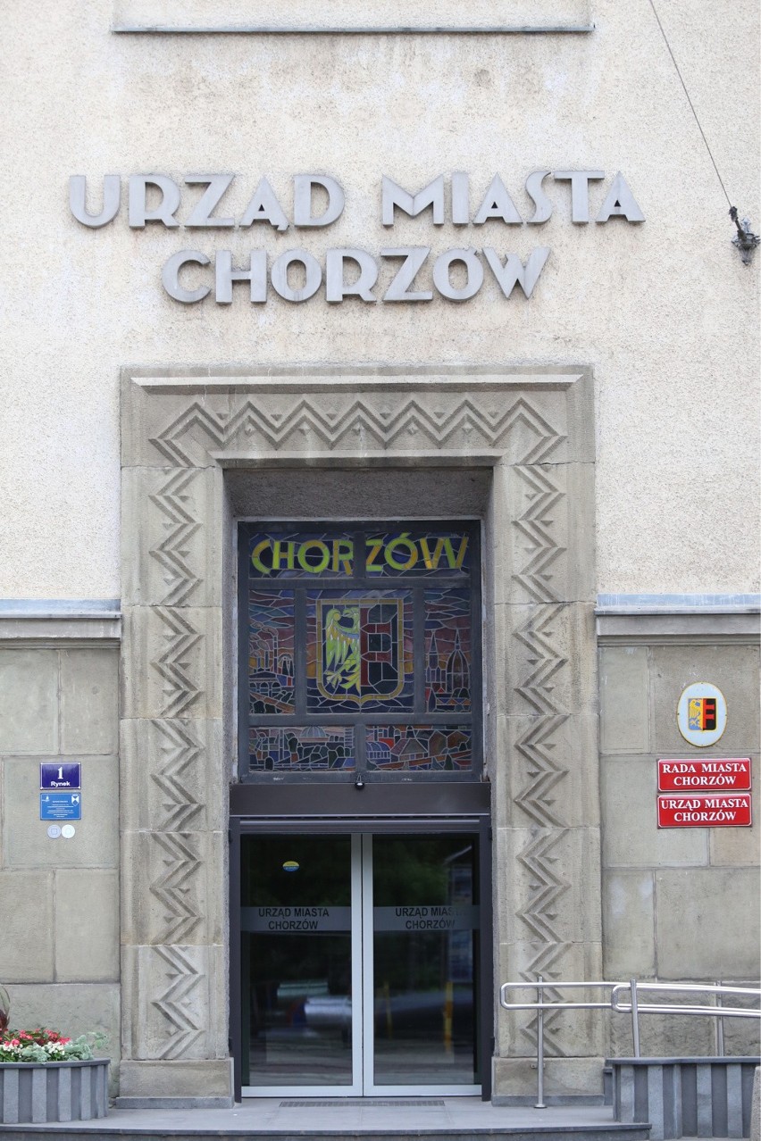 Wiceprezydent Chorzowa przeszedł na emeryturę. Odebrał odprawę, a po tygodniu... wrócił na stanowisko