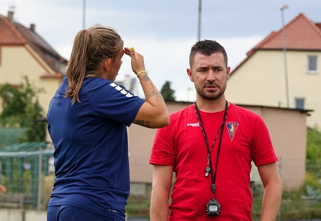 Piotr Łęczyński podczas pierwszego treningu z zespołem Pogoni Szczecin.