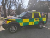 Lubelszczyzna. Do ukraińskiej armii pojedzie z Lublina specjalny ambulans. Specjalistyczny pojazd terenowy przyleciał z Wielkiej Brytanii