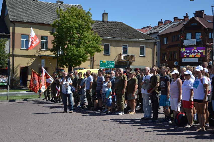 Kadrówka w Miechowie. Medale dla tych, którzy nie bali się pomagać [ZDJĘCIA, WIDEO]