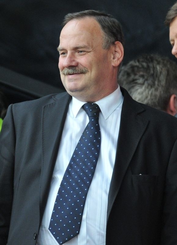 Janusz Matusiak jest prezesem UKS SMS i niezłym wędkarzem