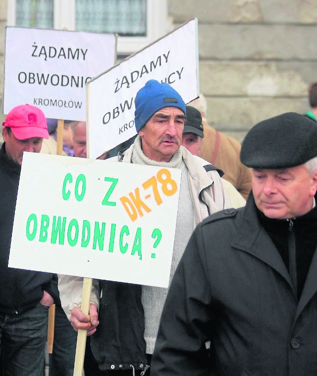 Blokady drogi krajowej nr 78 były organizowane również na terenie Poręby. Mieszkańcy pokazali, że chcą obwodnicy