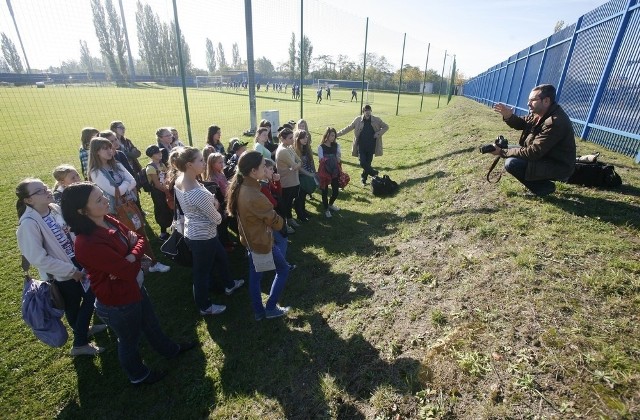 Warsztaty dziennikarskie w ramach akcji Junior Media na stadionie Ruchu Chorzów