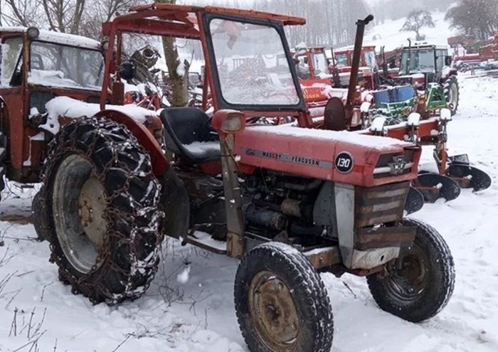 Massey Ferguson 130 MF
Cena: 9 000 zł