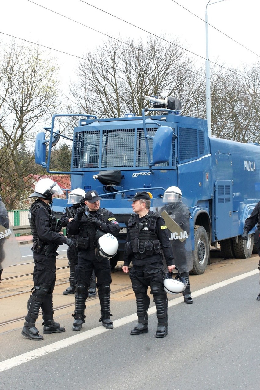 Kibice z Warszawy dotarli do Szczecina około godz. 16.30