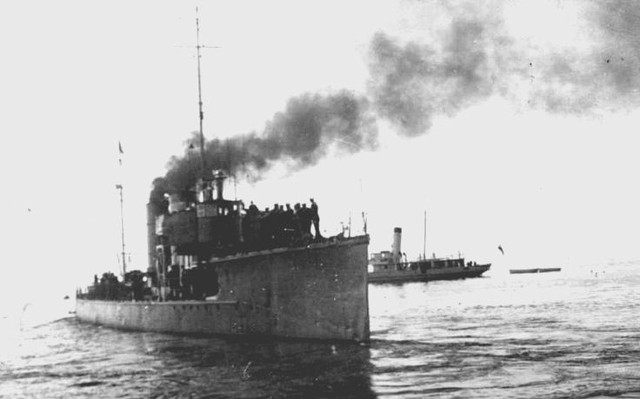 Po zakończeniu I wojny światowej zwycięskie mocarstwa podzieliły pomiędzy siebie okręty Kaiserliche Marine. Sześć statków miało trafić do Polski. W listopadzie 1920 roku Admiralicja Wielkiej Brytanii na prośbę kontradmirała Wacława Kłoczkowskiego wyłoniła komisję. Jej celem było wybranie sześciu najwartościowszych torpedowców, które miały zostać przekazane Polskiej Marynarce Wojennej. Jednym z okrętów był V 108 późniejszy „Kaszub”.