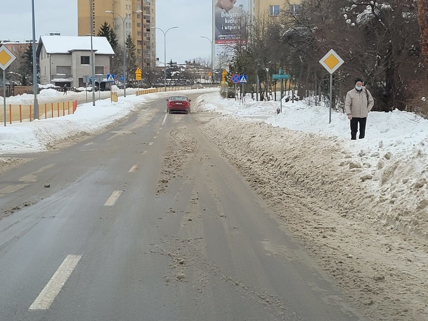 Tak wyglądają ulice miasta Białystok w niedzielę 14.02.2021.