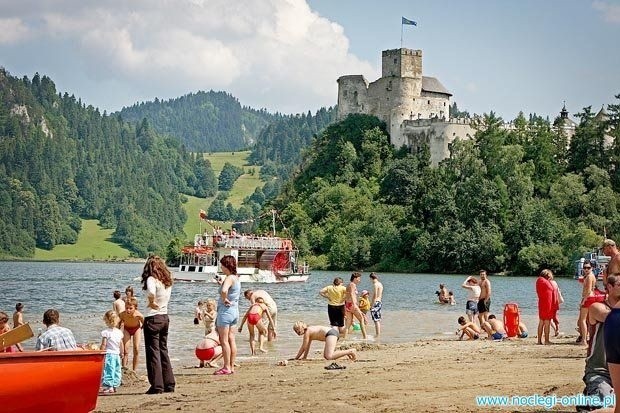 Kąpać można się też w Jeziorze Czorsztyńskim