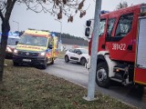 Mężczyzna zmarł na chodniku obok ronda Sybiraków w Lesznie. Reanimacja niestety się nie udała. Policja ustala okoliczności tragedii