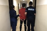 Włamał się w nocy do szkoły. Policjanci z Nakła złapali go na gorącym uczynku dzięki pracownikowi