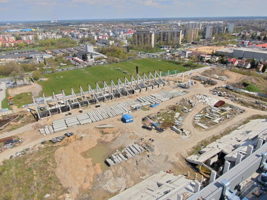 HIT! Szokujące zdjęcia z lotu ptaka, budowy stadionu dla Radomiaka 