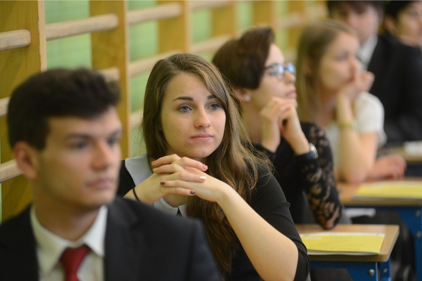 Stara matura 2015 - polski rozszerzony - Technikum - arkusz...