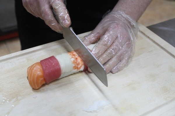 Sushi raibow roll 