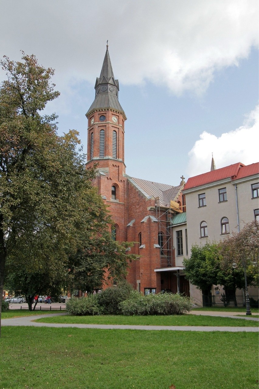 8. Kościół Najświętszej Maryi Panny z Lourdes w Krakowie...
