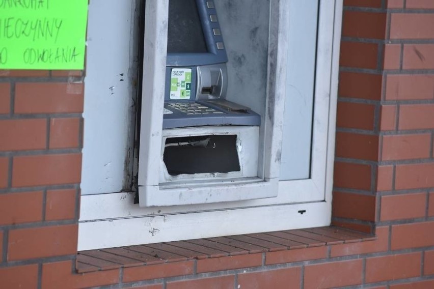 W wyniku eksplozji bankomat został uszkodzony. Doszło także...