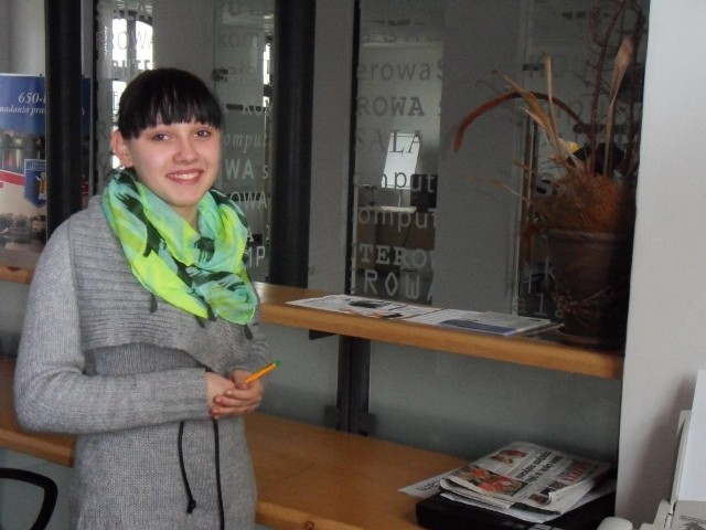 Natalia Wenda z centrum informacji turystycznej zapewnia, że turyści zaglądają do jej biura