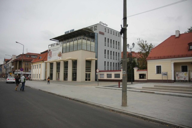 Już po przetargach jest 18 miejskich lokali w centrum. Stawki, za które je wynajęto, są bardzo różne.