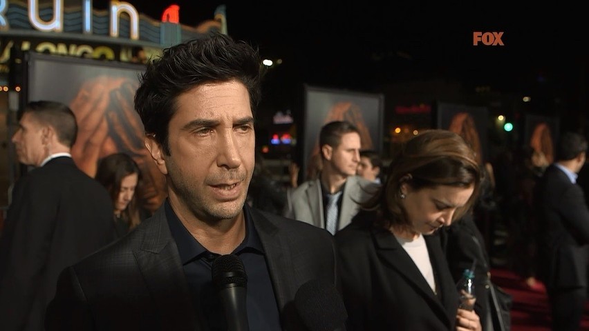 David Schwimmer wciela się w Roberta Kardashiana....