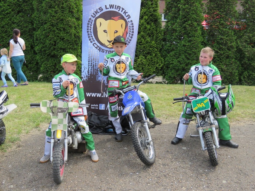 Tomasz Gorzędowski z Piekar wyrusza w podróż motocyklem...