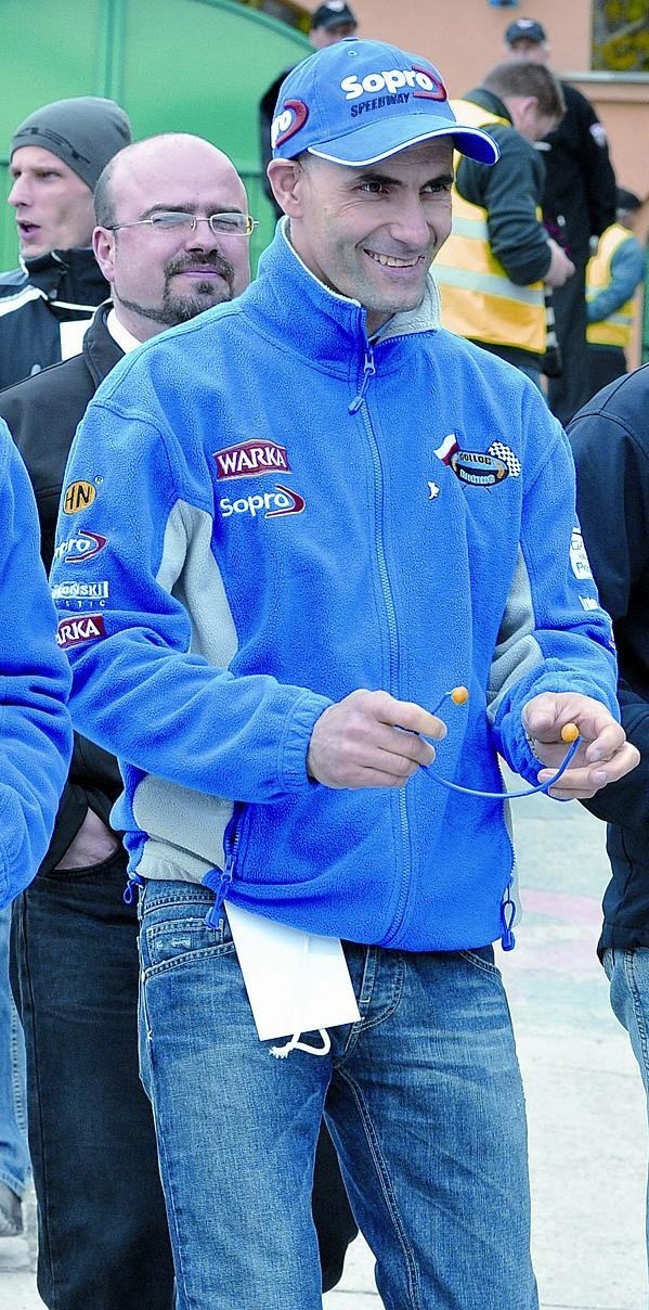 Tomasz Gollob ma 39 lat. Od 15 lat nieprzerwanie stały uczestnik cyklu Grand Prix, w którym wywalczył cztery brązowe i dwa srebrne medale.