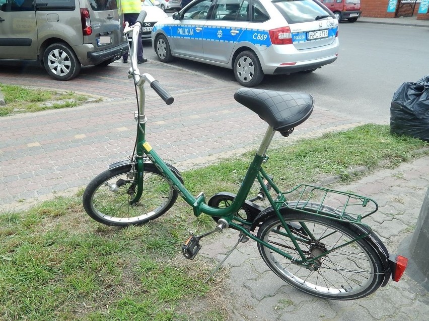 W Radziejowie pijany rowerzysta z chodnika wjechał wprost...