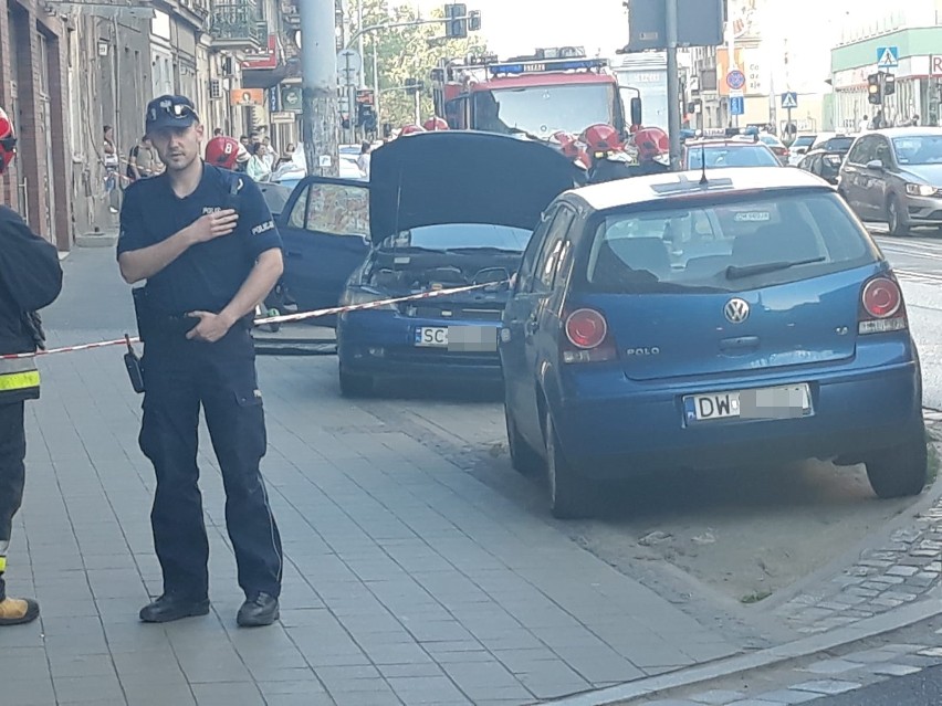  Jedności Narodowej  była zablokowana. W samochodzie rozszczelniła się instalacja gazowa