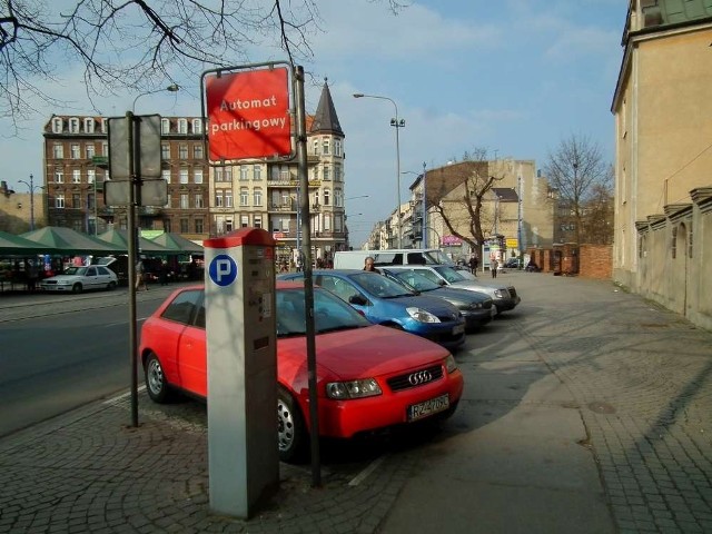 Gdzie zaparkować w Poznaniu? Na Garbarach zniknie 100 miejsc!