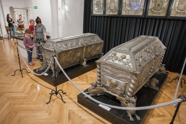 4 lipca przypada 70 rocznica ekshumacji ciał ostatnich książąt pomorskich - Anny i Bogusława de Croy z rodu Gryfitów.