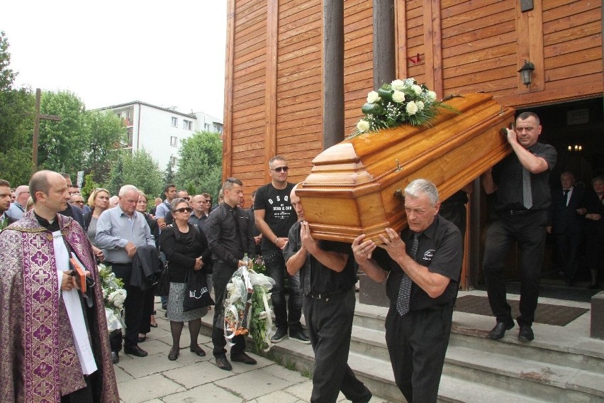 Rodzina, przyjaciele i sportowcy pożegnali Michała Rotera w Kielcach [WIDEO, zdjęcia]