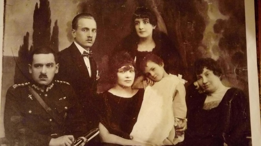 Przedstawiciele rodzin Rzążewskich i Ferenczowiczów