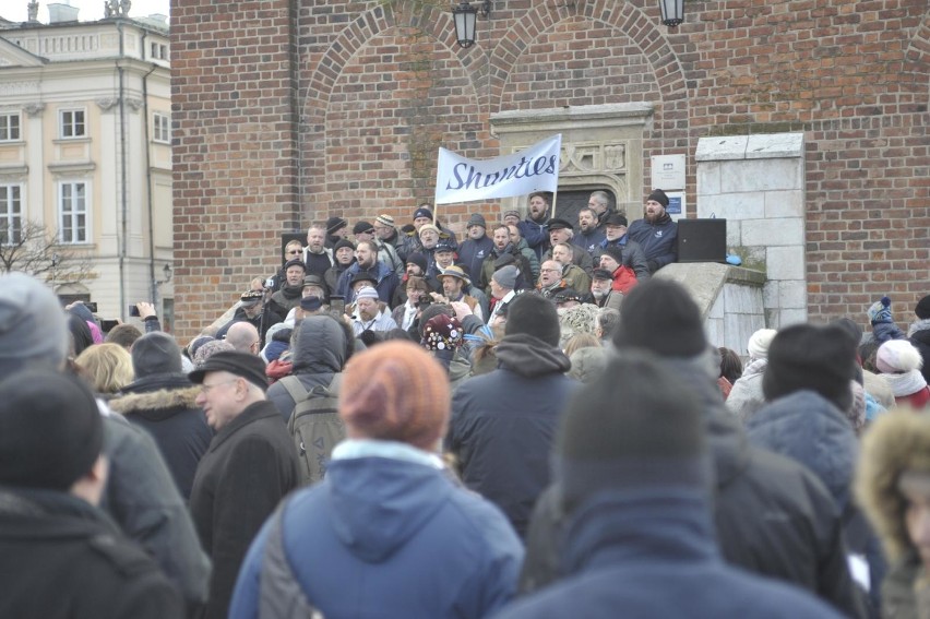 Kraków. Shanties 2020: Znów wielka szantowa zabawa w krakowskim porcie. W czwartek rozpoczyna się festiwal piosenki żeglarskiej