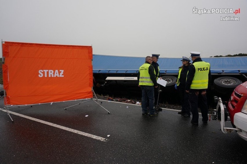 Wypadek w Glinicy. TiR uderzył w busa
